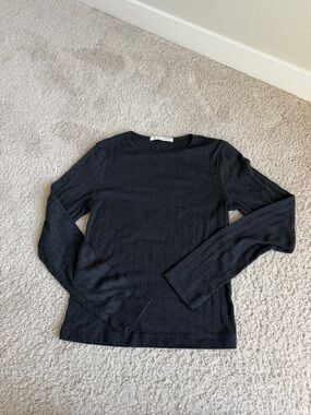 LA Relaxed 100% certified cotton grey long sleeve textured top medium